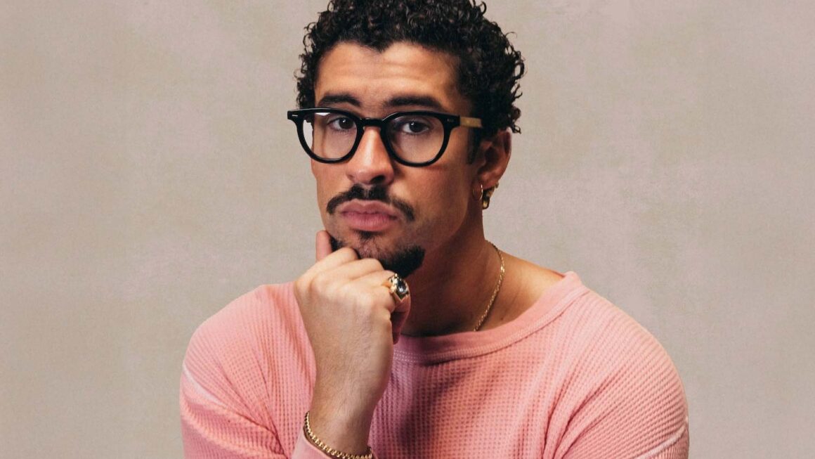 Bad Bunny: O ícone Latino que redefiniu a Moda Masculina