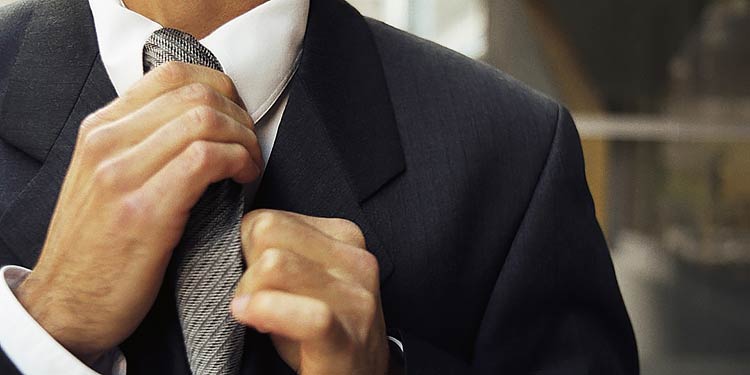 8 Combinações de Camisa e Gravata para mostrar estilo e elegância