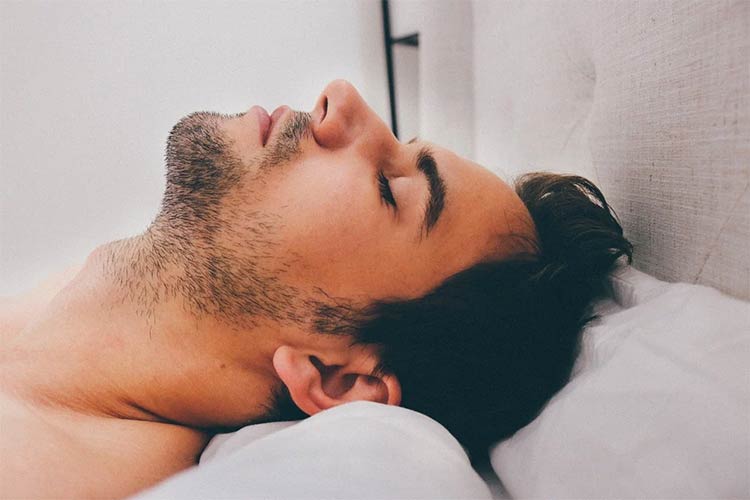 Durma Melhor: 8 coisas que você deveria fazer antes de dormir