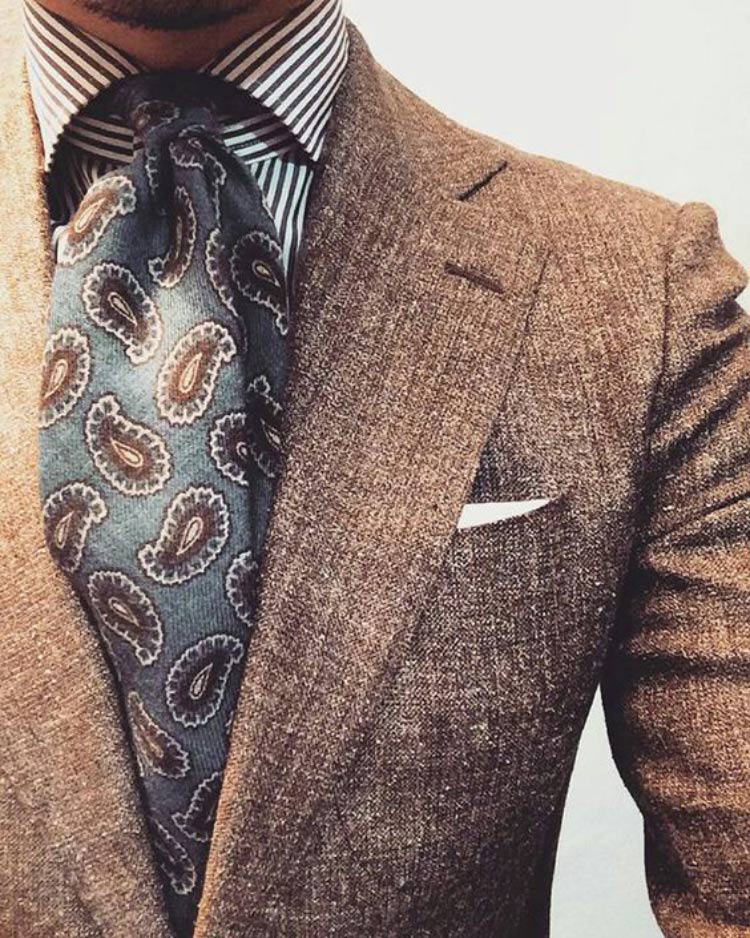 gravata-paisley
