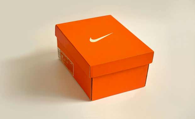 Tênis da Nike super flexível ganha caixa que tem 1/3 do tamanho original