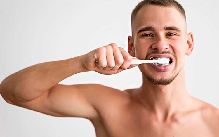 A importância da higienização bucal durante a pandemia